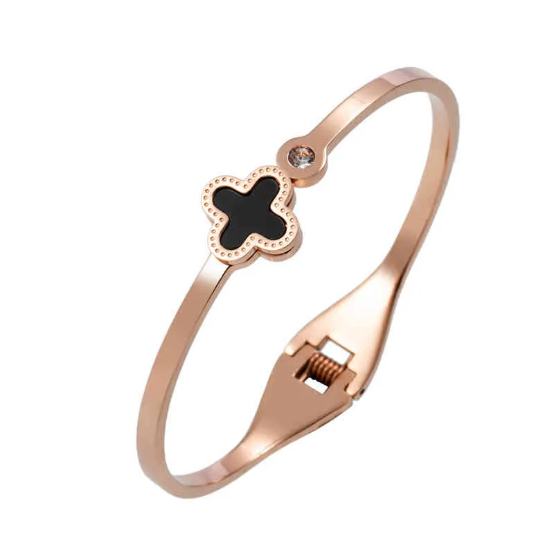 Japan och Sydkorea Titanium Armband Female Clover Rose Gold Non Fading Simple Net Red Armband Stainls Steel Jewelry235Y4259534