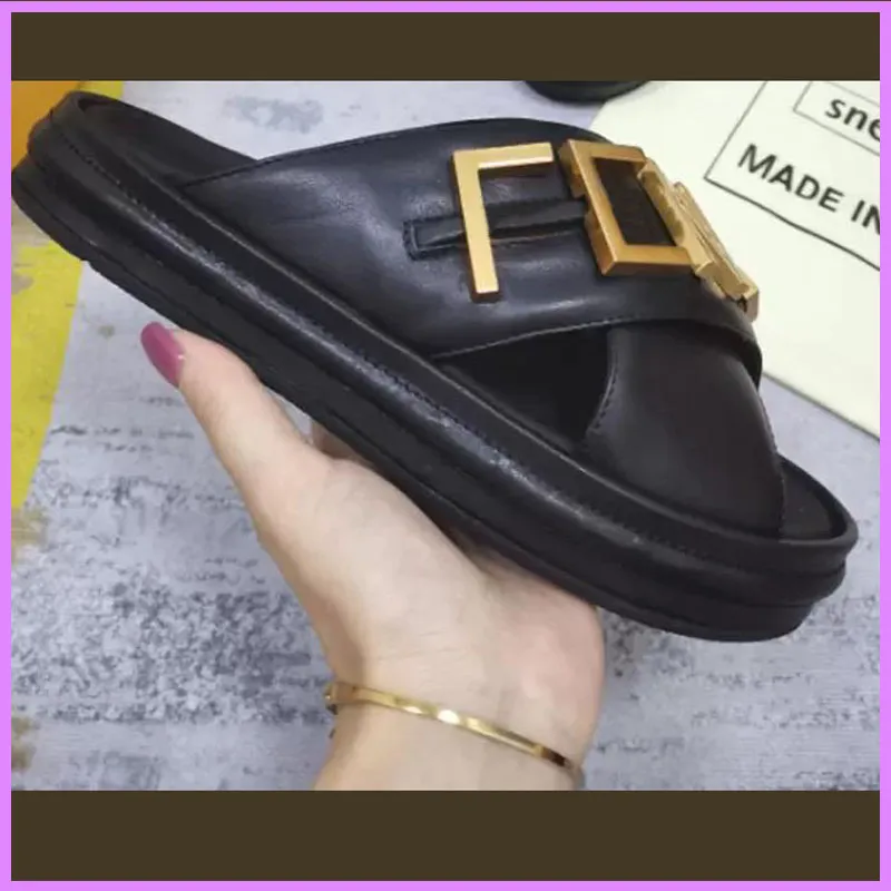 2022 Masowe kobiety mężczyźni Nowy sandałowy projektant luksusowy Lady Slipper kolorowy płótno litera anatomiczna skórzana slajd 6 Sandały Ładne G224274F