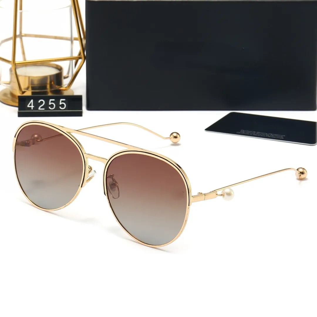 Luxury Solglas￶gon Fashion Glasse Metal Frame Retro Shield Solglas￶gon M￤n kvinnor 4 F￤rger Kvalitetsglas￶gon 4255