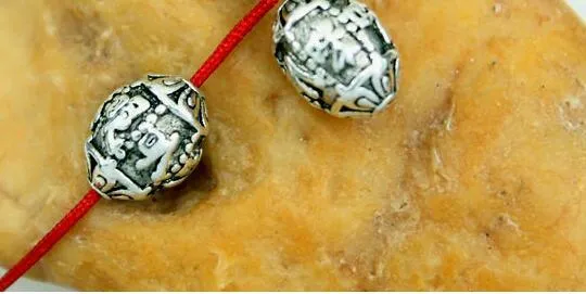 Mantra de 12 mm de long à six caractères Ellipse Tibetan Silver Alloy pour les bijoux faisant des accessoires de bijoux de bricolage