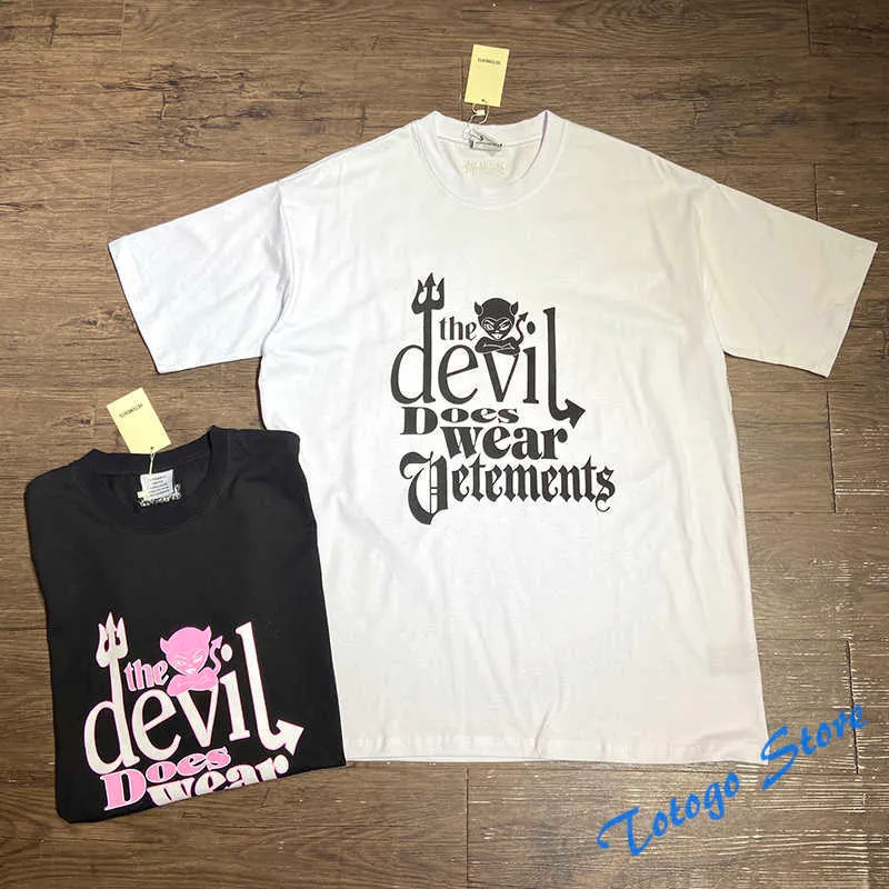 2022 Letter Printing The Devil Does Wear Vetements T-Shirts Men Women Casual Couple Streetwear O-Neck Cotton New VTM Top Tee