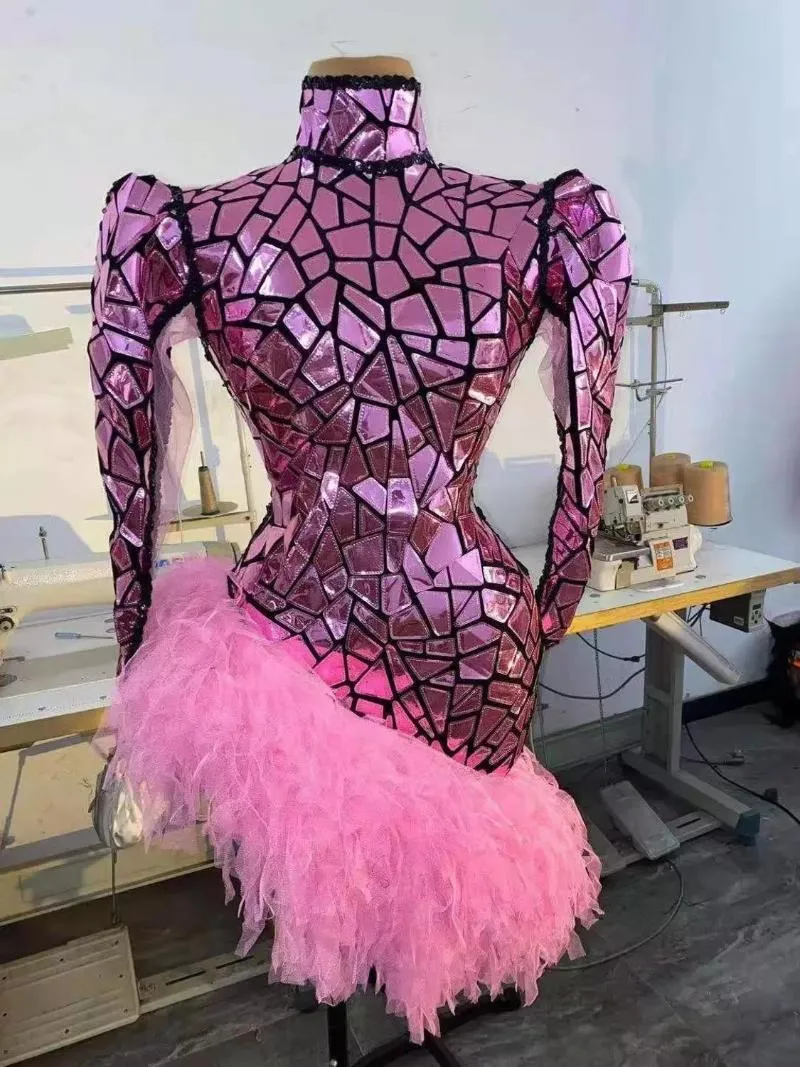 Decoração de festa traje de palco para cantoras mulheres rosa espelho vestido de manga longa sem costas rendas apertadas sexy vestidos de baile de aniversário clube 266n