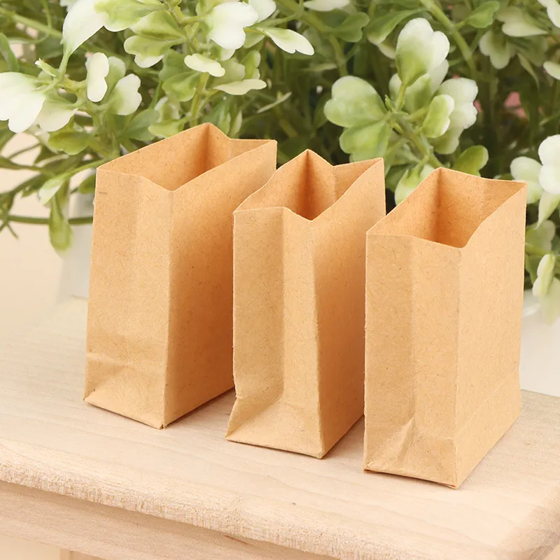 1/12 Dollhouse Miniature Bread Food Packaging Paper Bag Kraft Paper Bag Shopping Bag Model Ornament Dolls DIY Decor Toy