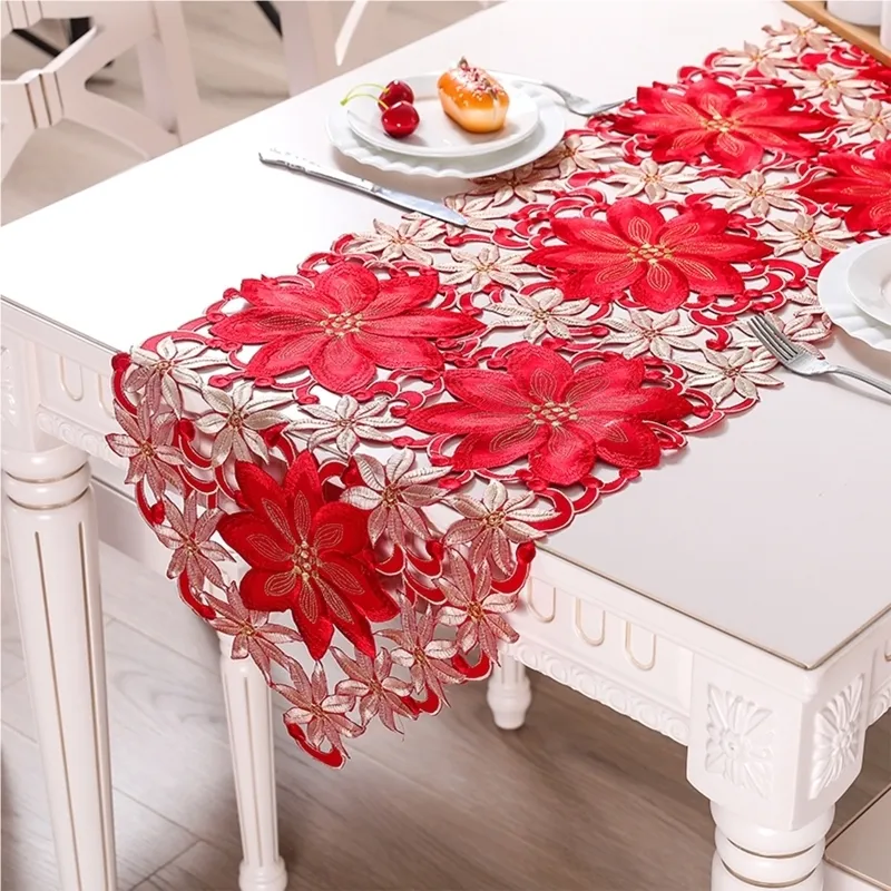 Doppelt dicke, rote rustikale Cutwork-Tischläufer mit besticktem Blumenmuster, Weihnachtsdekoration, hohe Qualität für das Essen zu Hause 220615