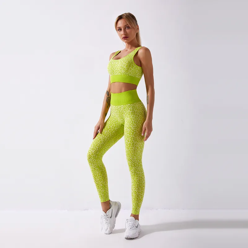 Mulheres sem costura Sportswear Yoga Set Fitness Terno Leopardo Print Workout Tracksuit Crop Top Alto Cintura Leggings Gym Wear Sports 220330