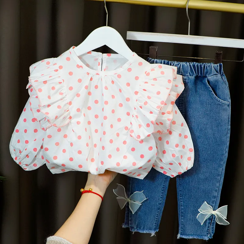 Conjuntos de ropa Ropa para niño Conjunto de traje de niña bebé Punto plisado Cuello de encaje Pantalones largos de mezclilla Lazos Ropa para niños 1 2 3 4 años 220826