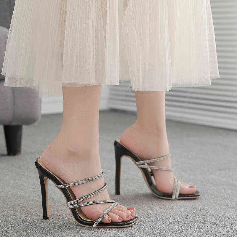 Sandálias de sapatos femininos Partema de moda Fashion Party Fin-Belt Sexy Hollow 2022 Summer New Style Open Toe Modern Shoes G220527