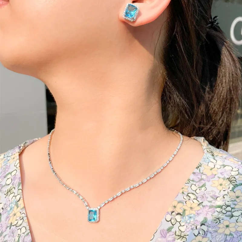 Cwwzircões quadrados brilhantes cortados cúbicos zirconia jóias azuis claras para mulheres colorido de ouro branco color de casamento colar T576 220726