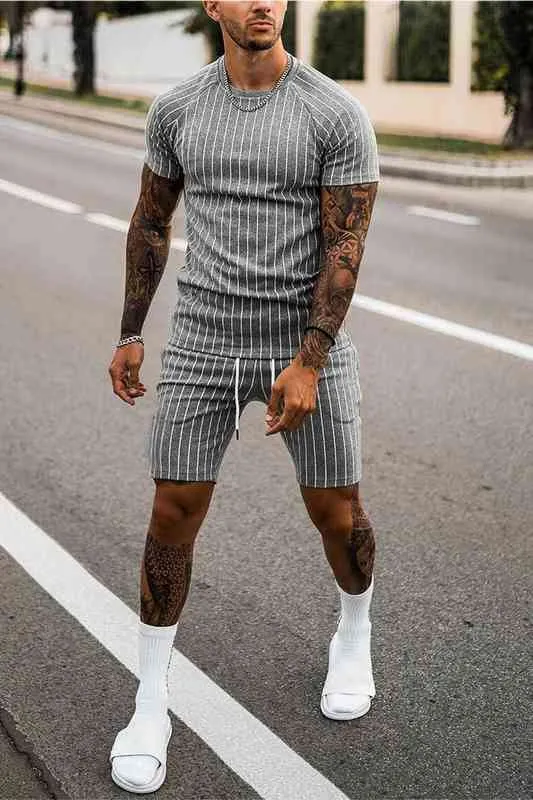 Men's Sets Summer Short Sleeve T-shirt Suit Fashion Tracksuit Male Casual Retro Printed T-shirt High Quality Sportwear