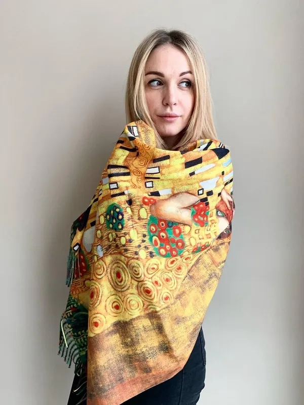 Gustav Klimtの油絵Cashmere Scarf women Spring Der Kuss Print Shawl Ladies Autumn Rap Cape Blanket 220516