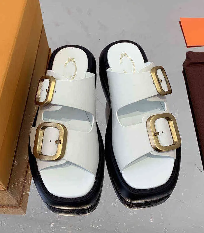 2022 spring and summe thick soled raised sandals women's D metal buckle cowhide pea shoes Roman sandals women's shoes