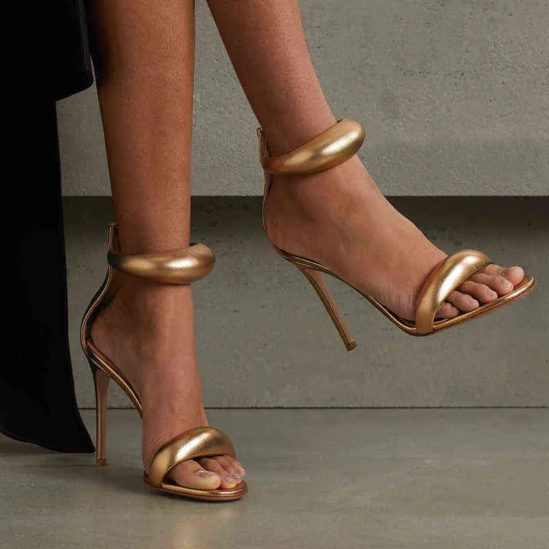여름 2022 파티 신발 패션 중공 골드 로마 스틸레토 힐 샌들 여성 섹시한 열린 발가락 얇은 힐 지퍼 샌들 Y220607