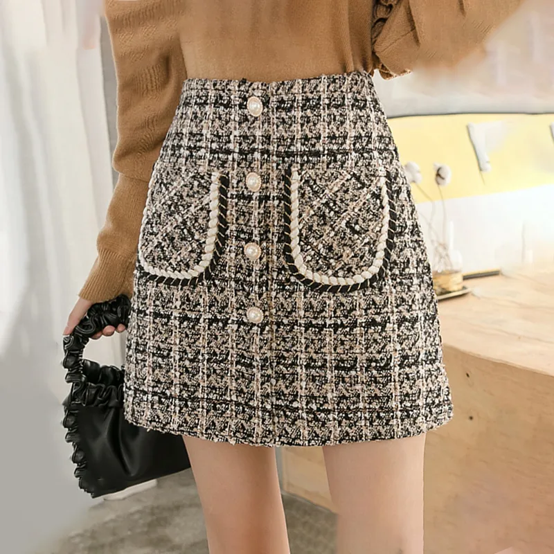 T Skirt Autumn Winter Pearl Button Mini Pencil s Plaid Wool s Korean High Waist Elegant Ladies 220401