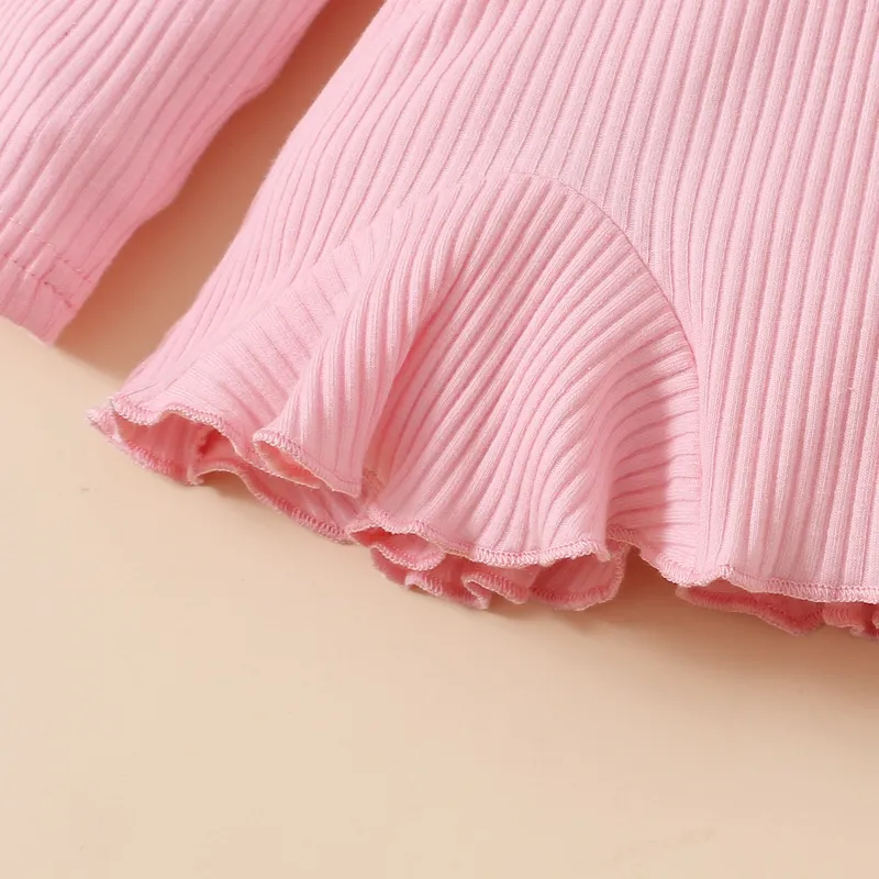 Födda flickor kläder set rosa småbarn ruffle tops hjärttryck bågbyxor prinsessan casual spädbarn kläder kläder kostym 220815