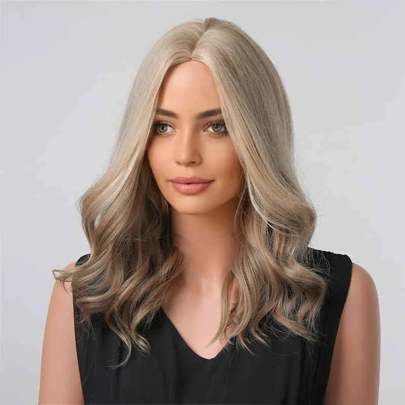 Perruque femme cheveux synthétiques ondulés couleur Marne cuir chevelu dégénéré gris moyen mêlé de jaune d'or jusqu'à