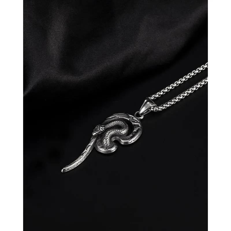 Pendanthalsband Gotisk cyklist Snake Halsband för kvinnor Män rostfritt stålkedja 3mm 24 '' Serpentine Style Cocktail Part285a