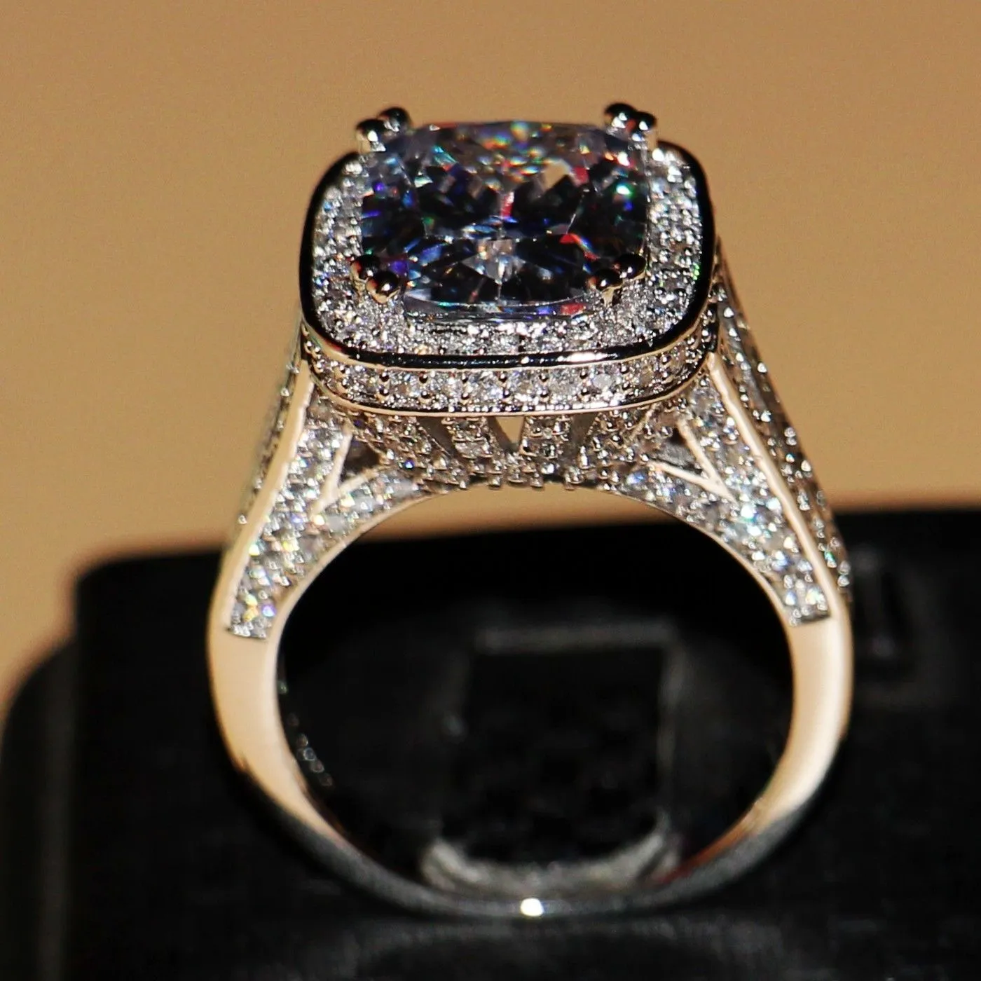 Tamanho 5-11 jóias de luxo 8ct grande pedra safira branca 14kt ouro branco preenchido gf simulado diamante casamento anel de noivado lov308d