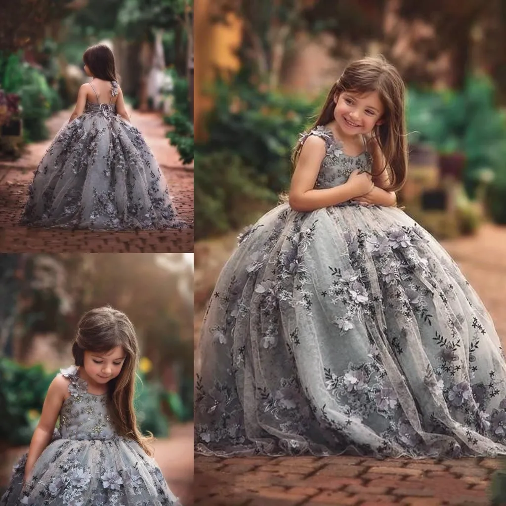 2017 Girls Pageant Dresses Silver Gray Spaghetti Straps Backless Lace Applique Beads 3D Floral Ruffy Kids Flower Girls Dress Birthday Gowns