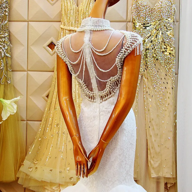 Luxusperlen Meerjungfrau Brautkleider High Hals mit Perlenspitze Romantische Hochzeit Brautkleider Gericht Zug zurück Sehen Sie durch Hochzeitskleid