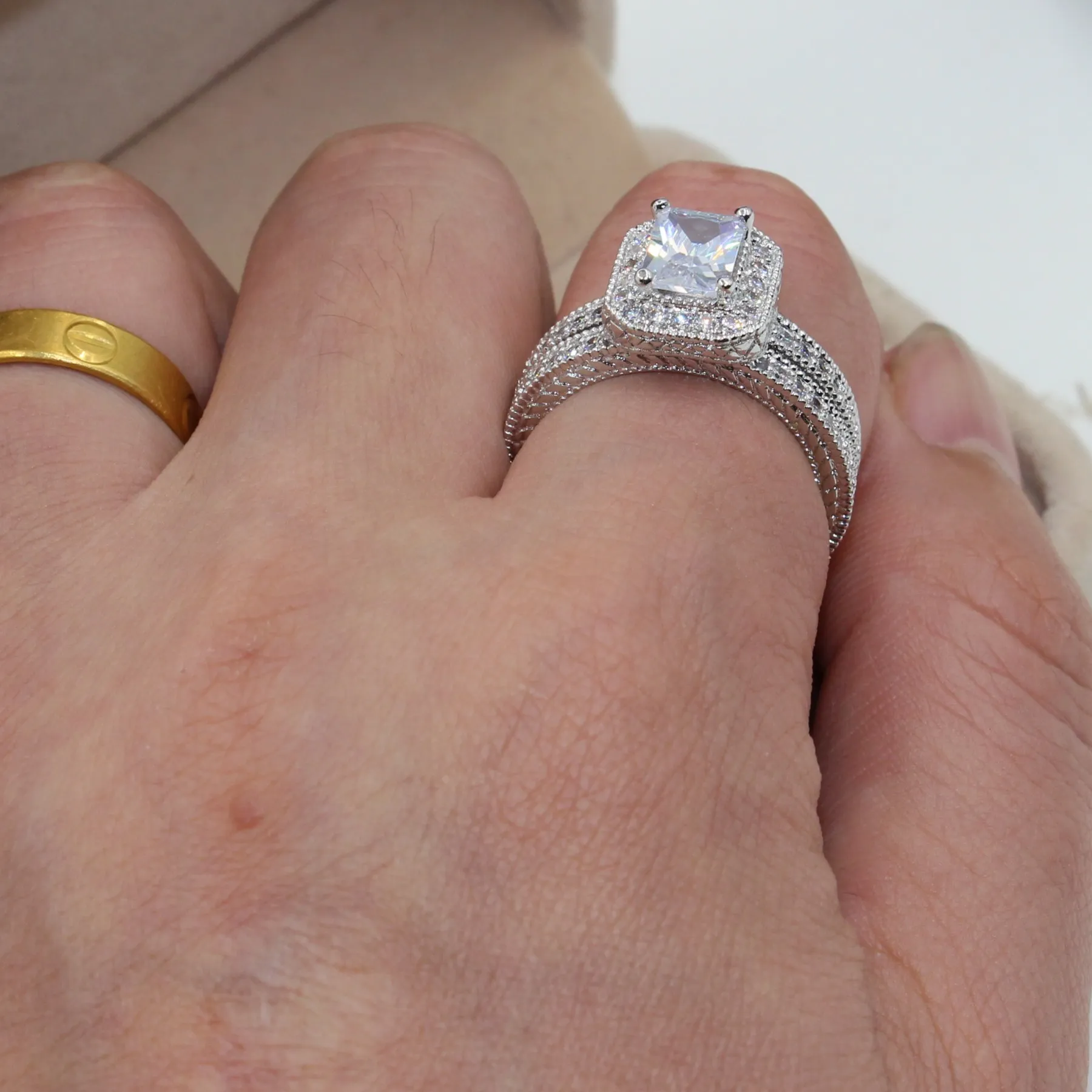 Vintage Sieraden Liefhebbers 3ct witte Topaas 10KT Wit Goud Gevuld Gesimuleerde Diamant vrouwen Wedding Band Ring Set Maat 5-10298a
