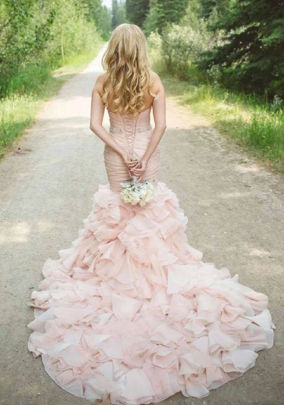 Gorgeous 2016 Blush Pink Organza Mermaid Wedding Dresses Cheap Spaghetti Ruched Ruffles Fish Tail Chapel Bridal Gowns Custom Made EN414