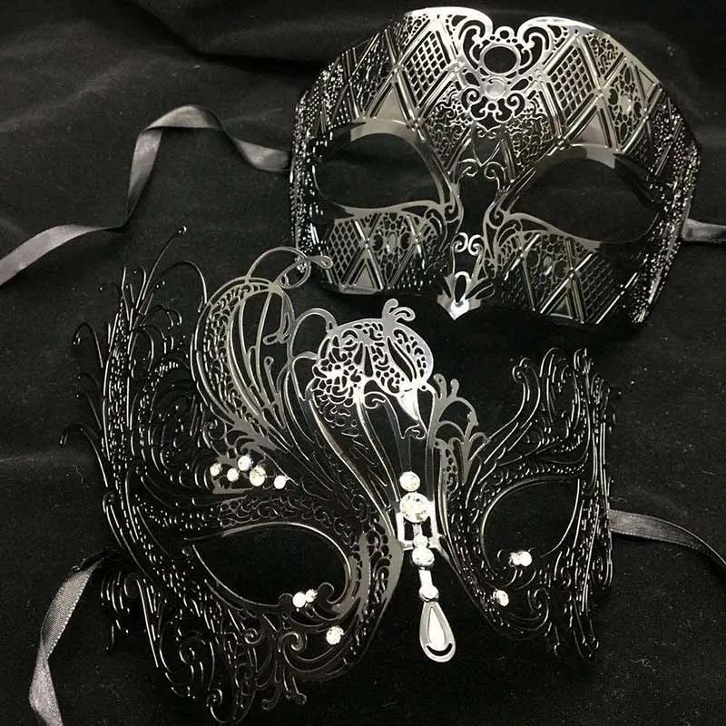 Maschere feste Nero Argento Oro bianco Diamanti Metallo Coppia Amanti Maschera mascherata Set Uomo Donna Swan Phantom Halloween Wedding Party293f