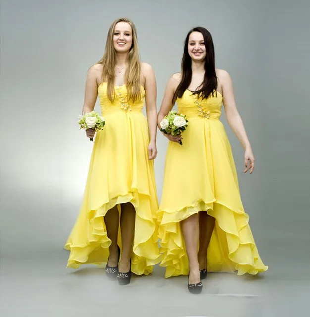 새로운 Vestidos de Madrinha 2017 스파게티 스트랩 높은 낮은 신부 들러리 드레스 노란색 민소매 발목 길이의 신부 들러리 드레스 길이