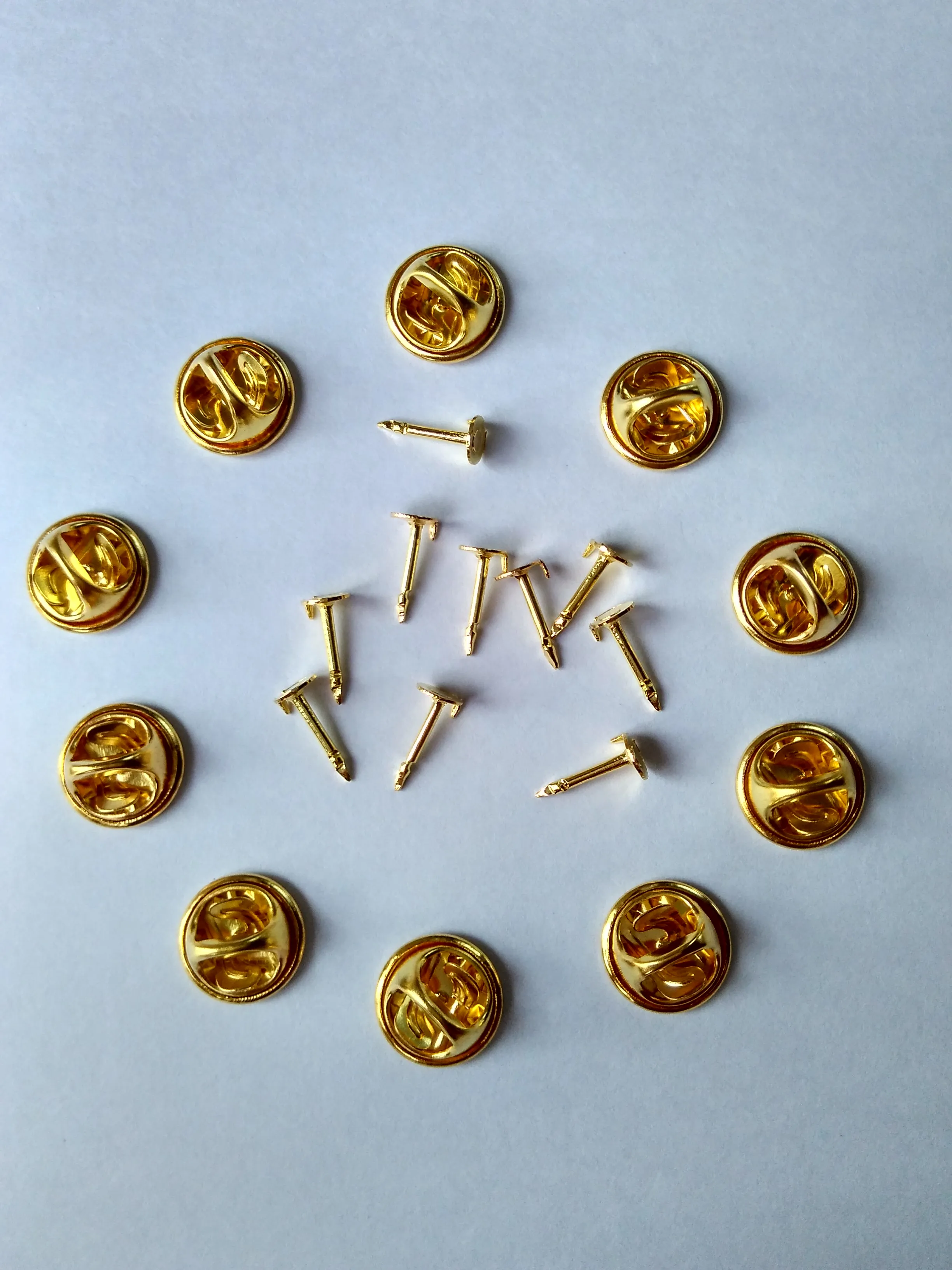 10mm post nagels sluiting goud zilver messing stropdas kopspijkers tacs vlinder pin badge revers terug koppeling voor kleding sieraden bevindingen broches1635