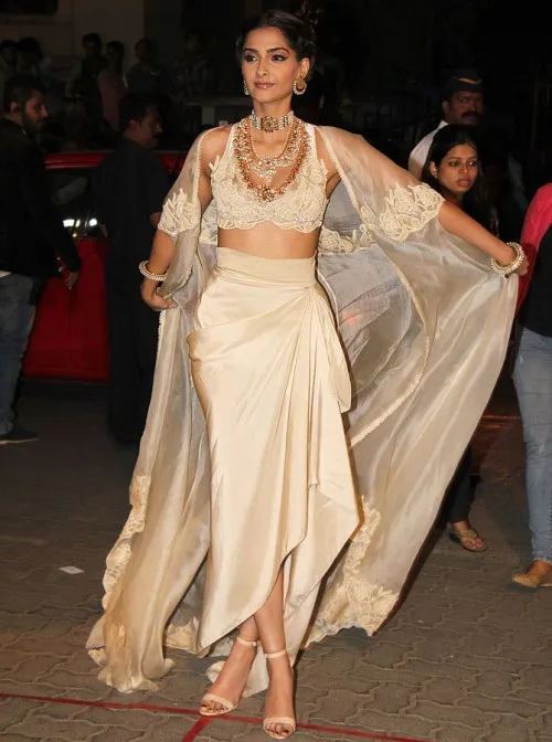 Indien Sarees Sexy Abendkleider mit Jacke und Ärmeln V-Ausschnitt Applikationen Robe de Soiree Chiffon Lange Abendkleid Vestidos