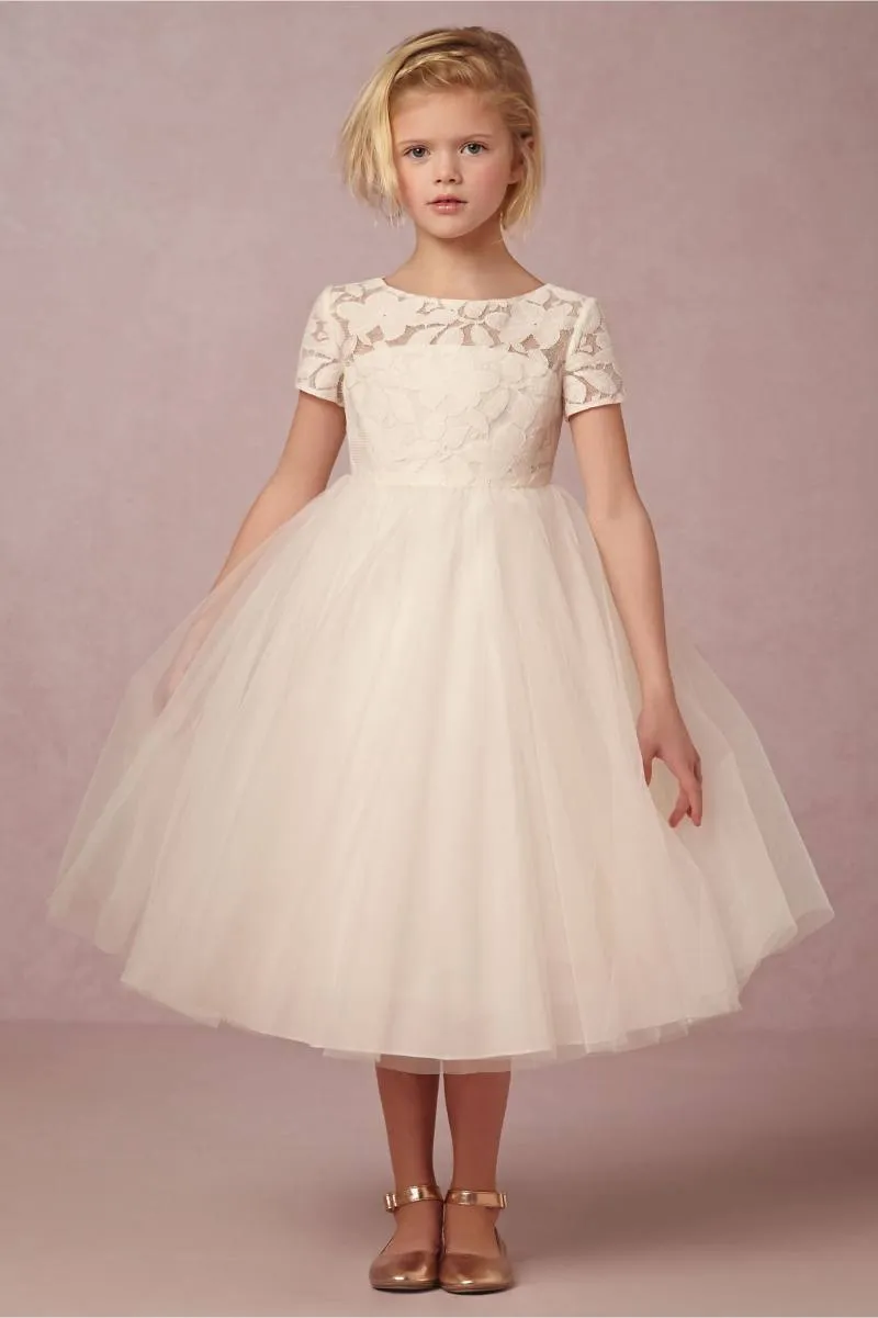 Cheap Ivory Lace Ball Gown Flower Girl Dresses For Weddings Backless Little Girls Pageant Dress Short Sleeves Tulle First Communion Gowns