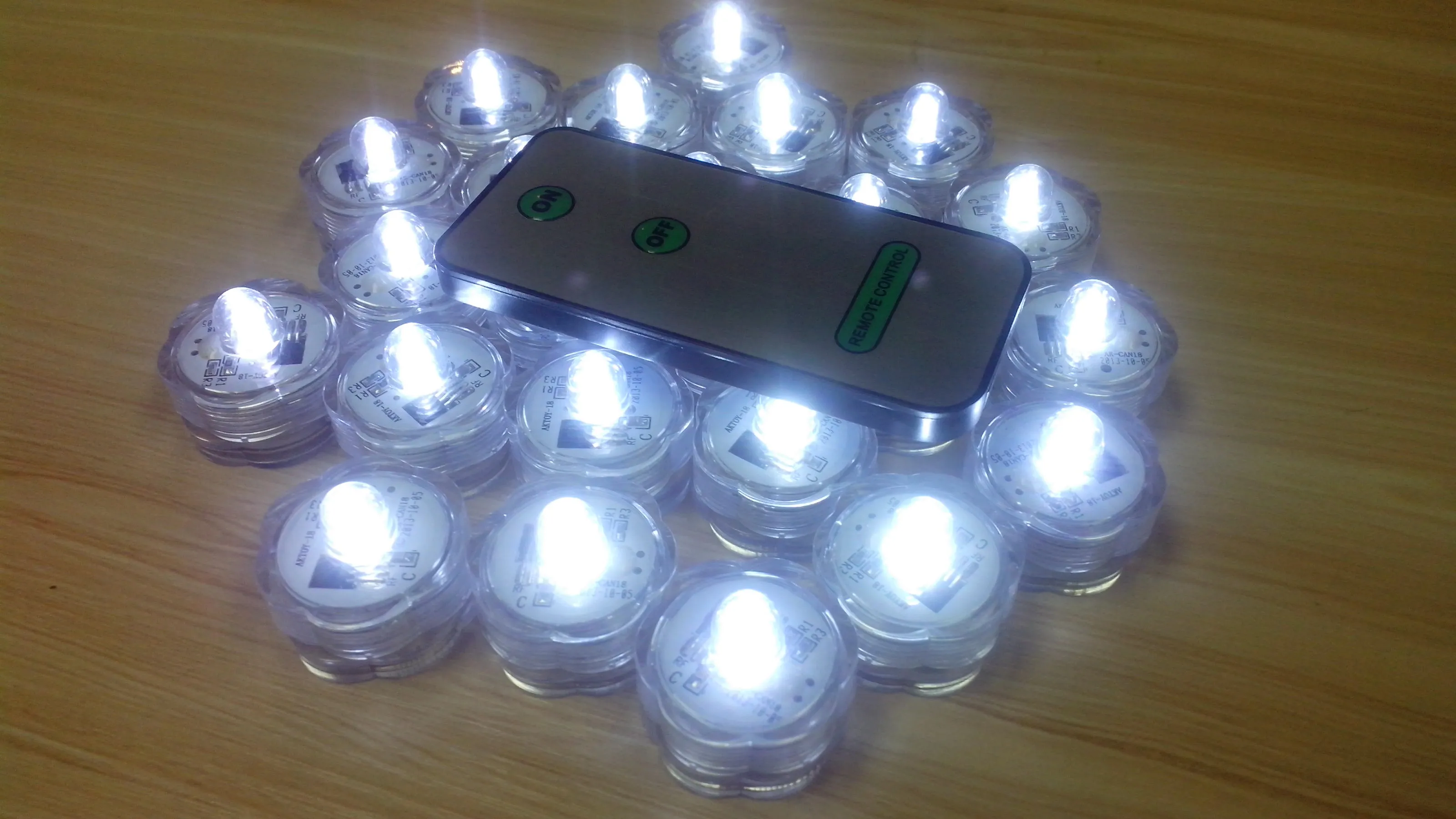 SXI Yenilik Aydınlatma 2 CR2032 Pil Çalışan Uzaktan Kumanda Dalgalanabilir Çiçek Mini LED Işıkları Craft Vazo Merkezi Centerpi3296