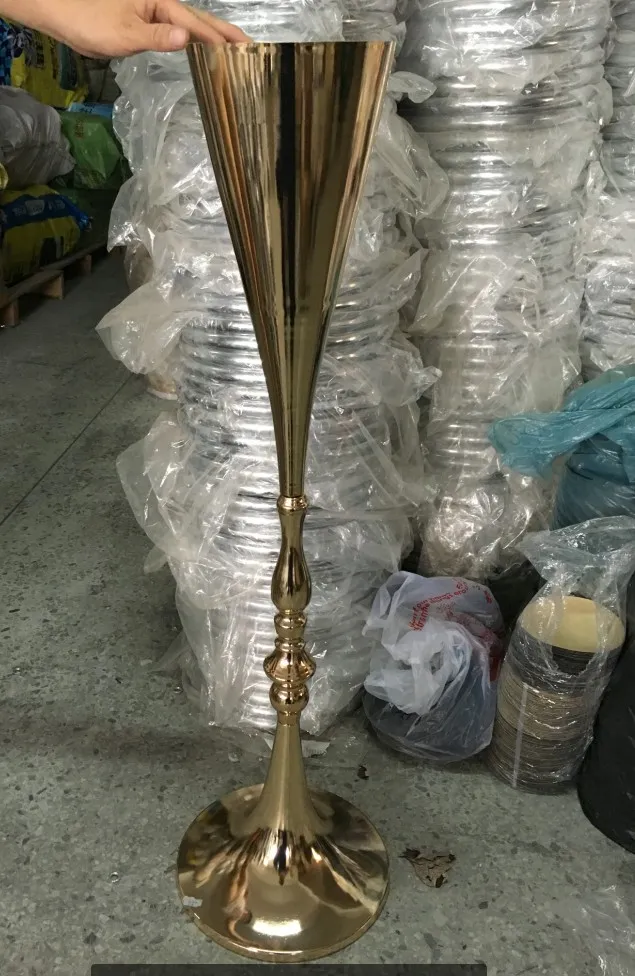 Vasos mentais de ouro trompete banhados a prata para peça central de mesa de casamento327b