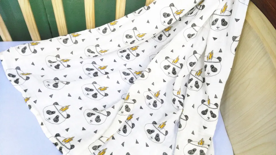 Più nuovo 2020 Baby Cotton Muslin Swaddle Wrap 18 Stili con scatola Cartoon Panda Fox Stampa coperta neonato Swaddle Towel 120x120cm
