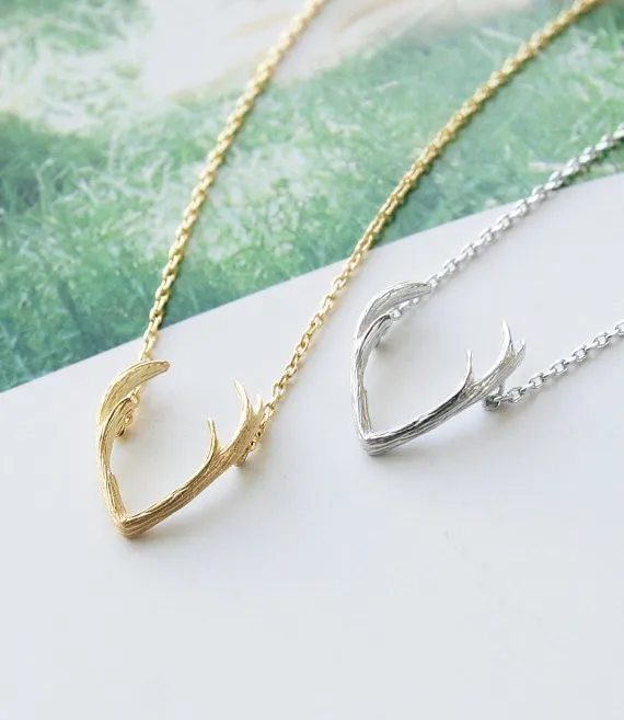 Deer Horn Antler Necklace Jewelry Elegant Horn Pendant Necklace Women Simple Chain Pendants Necklaces Wedding Christmas Gifts232j