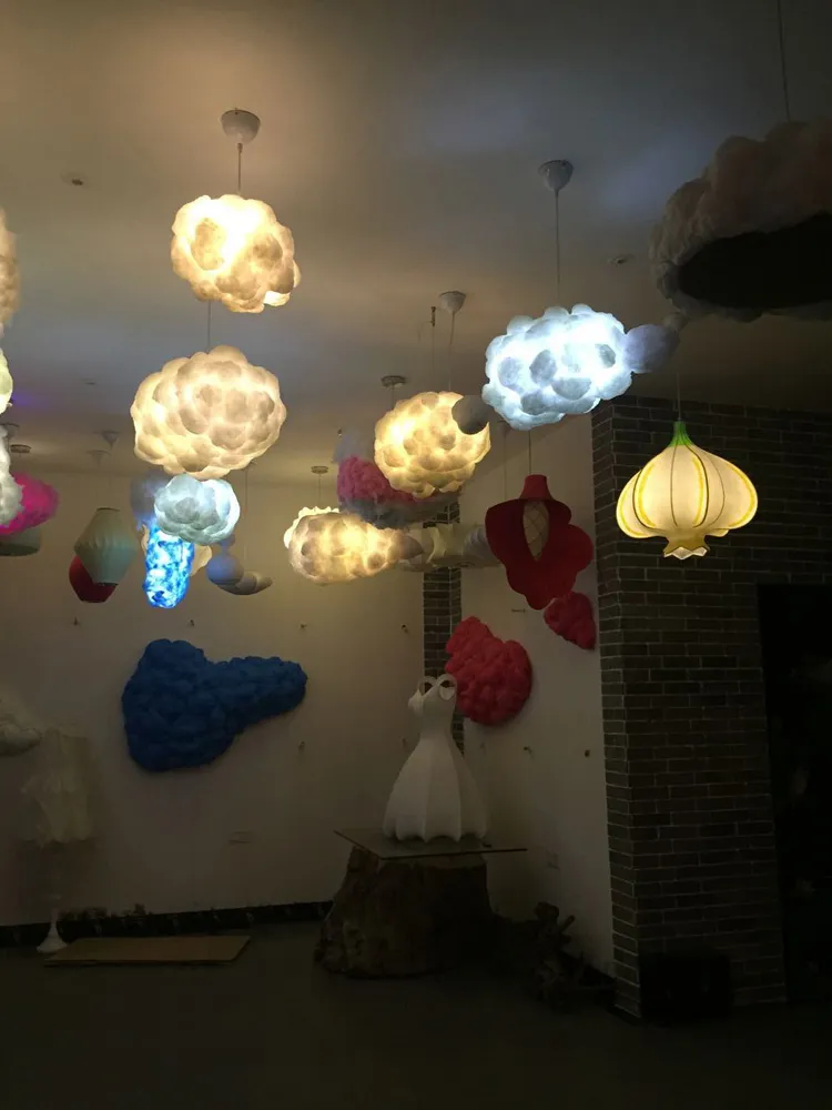 Умные креативные романтические белые облака Подвесные светильники Светодиодная лампа с эффектом молнии Белый мягкий плавающий хлопковый подвесной светильник Chand280Y