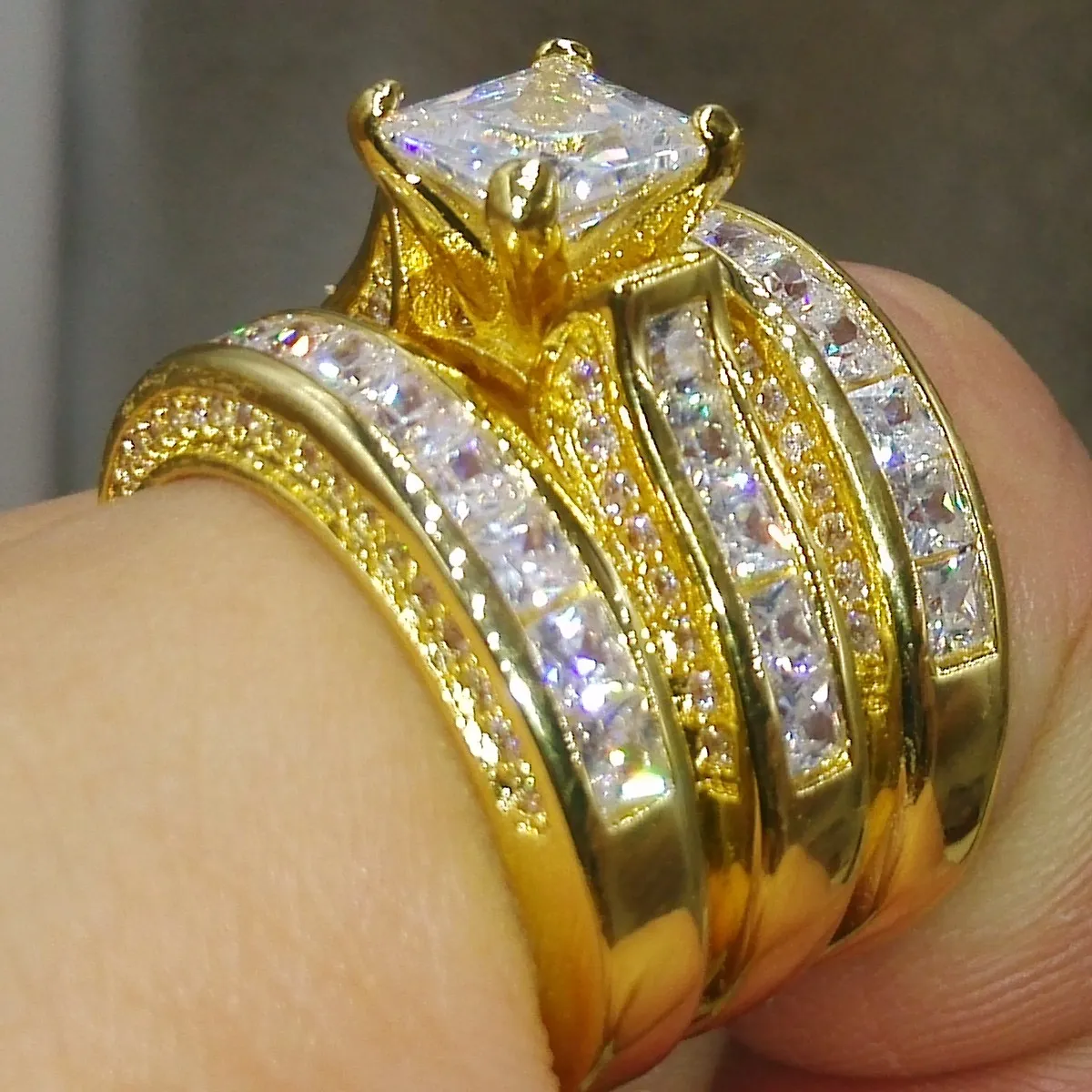 Victoria Wieck Joyería de moda brillante Anillo de princesa 14KT Oro amarillo lleno 3 en 1 Topacio blanco Fiesta CZ Diamante Mujer Boda B215s