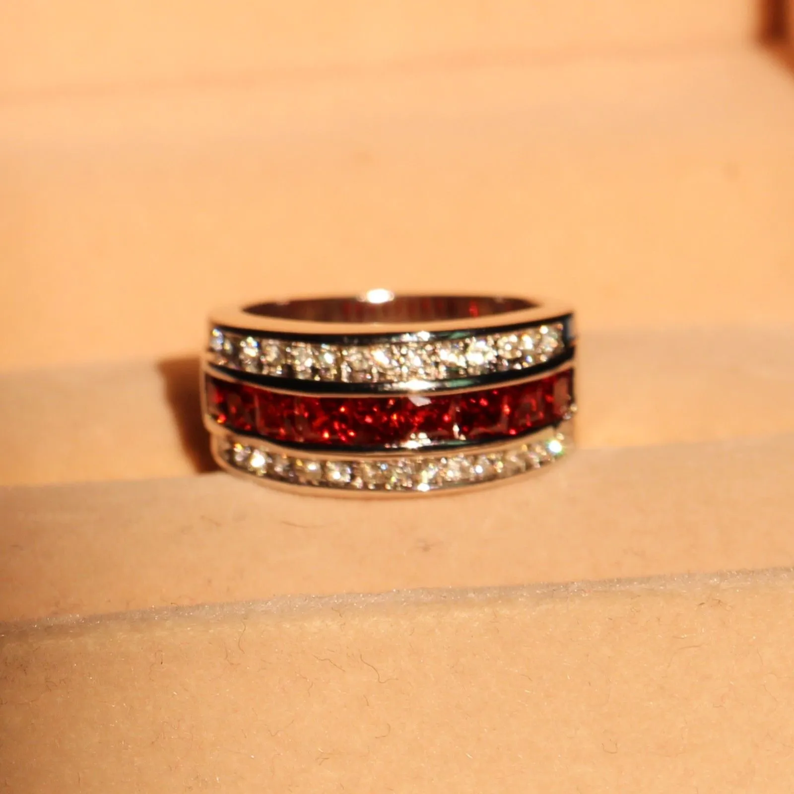 Größe 8-12 Modeschmuck Antiker Schmuck Herren Granat Diamonique Cz Diamant Edelstein 10KT Weißgold gefüllt Ehering Ring Geschenk 347t