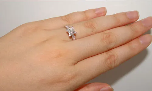 Maat 4-11 Princess Cut 1ct Topaas Luxe Sieraden Gesimuleerde Diamant Edelstenen Bruiloft Verlovingsband Vinger Ringen Voor Vrouwen lo252U