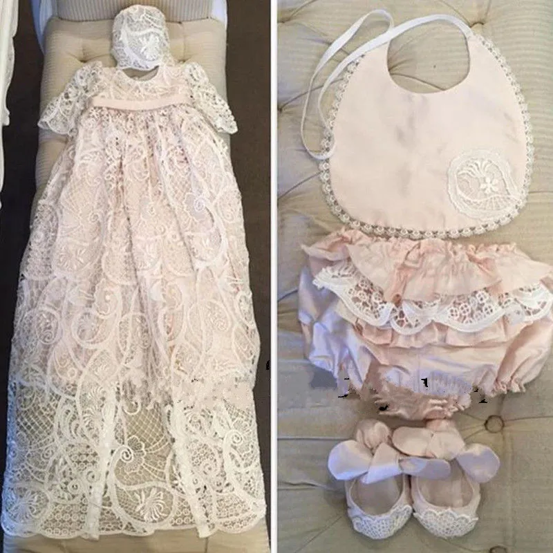 Fast Shipping Lace Christening Gowns For Baby Girls Long Sleeves Appliqued Baptism Dresses With Bonnet First Communication Dress