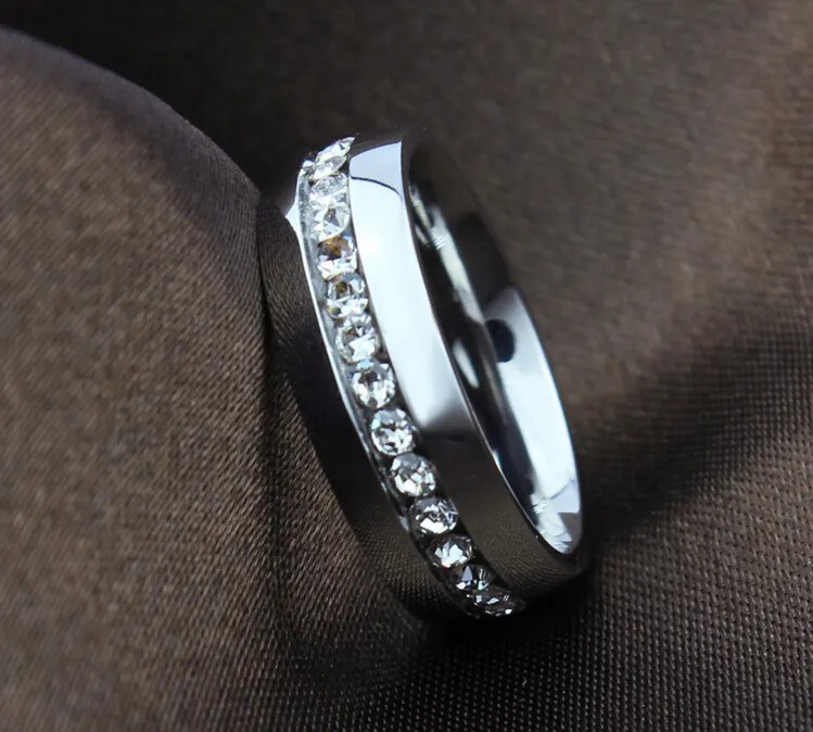 Classic 6 mm 18k blanc or argenté couleur plaquée cz diamant anneaux de mariage bague d'amants de tungstène pour femmes et hommes