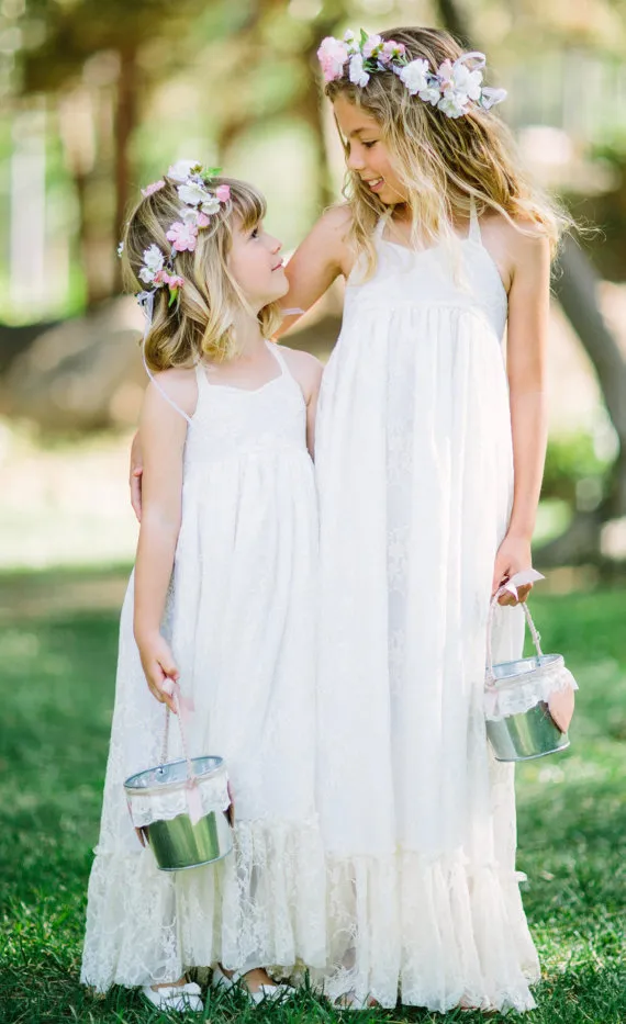 Vestidos de niña de flores con cuello halter de encaje blanco para el banquete de boda en la playa 2016 Vestidos sin espalda hasta el suelo para niñas Vestidos para niños Ropa formal Chea298x