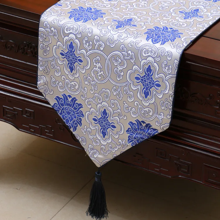 Alargar el lujo Happy Flower Table Runner Moda China estilo Silk Brocade Coffee Table Cloth High End Comedor manteles individuales Placemat 230x33 cm