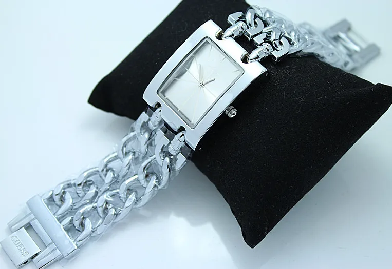 Rostfritt stål armband gs armbandsur topp lyxiga kvinnliga timmar berömd varumärke lady klänning titta hög kvalitet gåvor333r