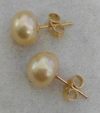 Elegant Ett par 8-9 mm naturliga South Sea Gold Pearl Earrings 14k Gold261s