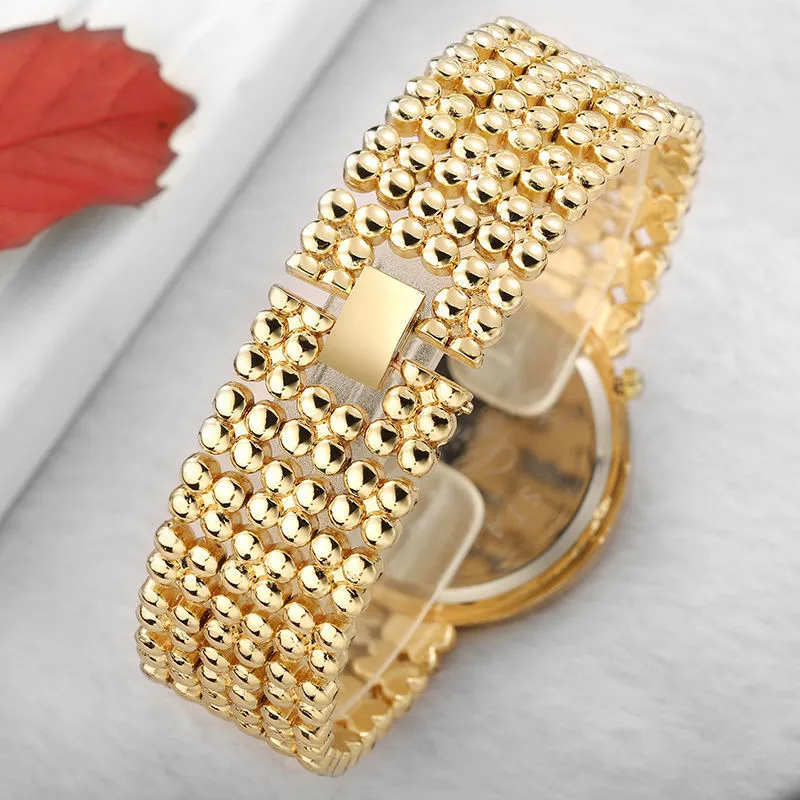 Nuovi orologi alla moda da donna Set di bracciale in oro 18 carati L'orologio è molto elegante e bello da spettacolo Charm217y da donna