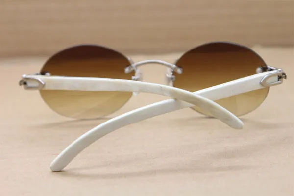 Gafas de sol redondas de cuerno de búfalo blanco Diseño unisex gafas de sol de media montura C Decoración Accesorios de moda Tamaño56-18-140 mm2354