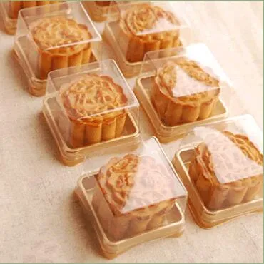 Nya ankomster --6 8 6 8 4CM Blackgold Bottom Mini Size Plastic Cake Box Cupcake Container Wedding Favor Boxes Supplies287i