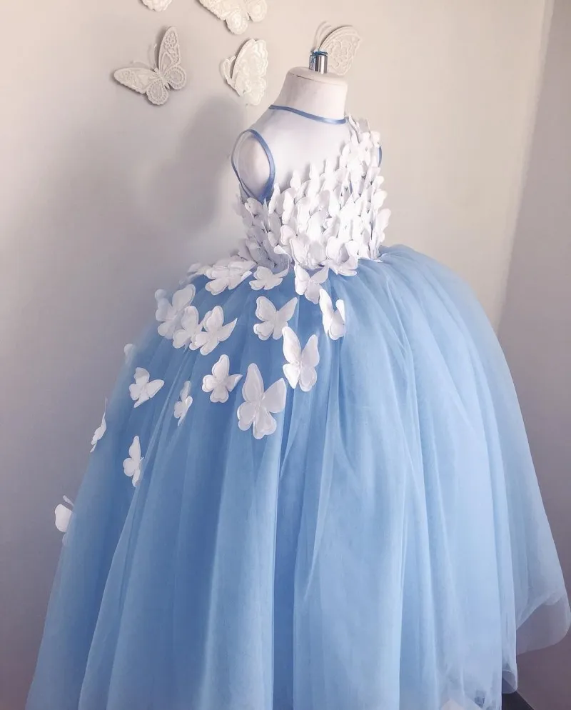 Lila 7 -årig bollklänning Flower Girl Dresses Tulle 3d Floral Applicies Pageant Gowns Fjäril Natt nattvardsklänning Kostymer251Z