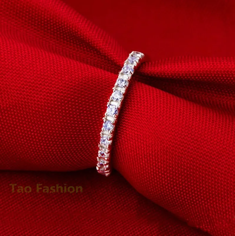 Nouvelle bague de conception anneaux de mariage Femmes 925 Bijoux de bague en diamant simulé en argent sterling322d
