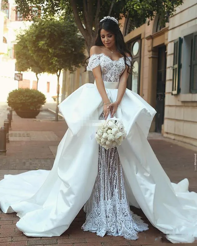 Retro Lace Garden Wedding Dresses 2018 Off The Shoulder Bridal Gowns With Satin Overskirts Sweep Train Saudi Arabia Wedding Vestidos